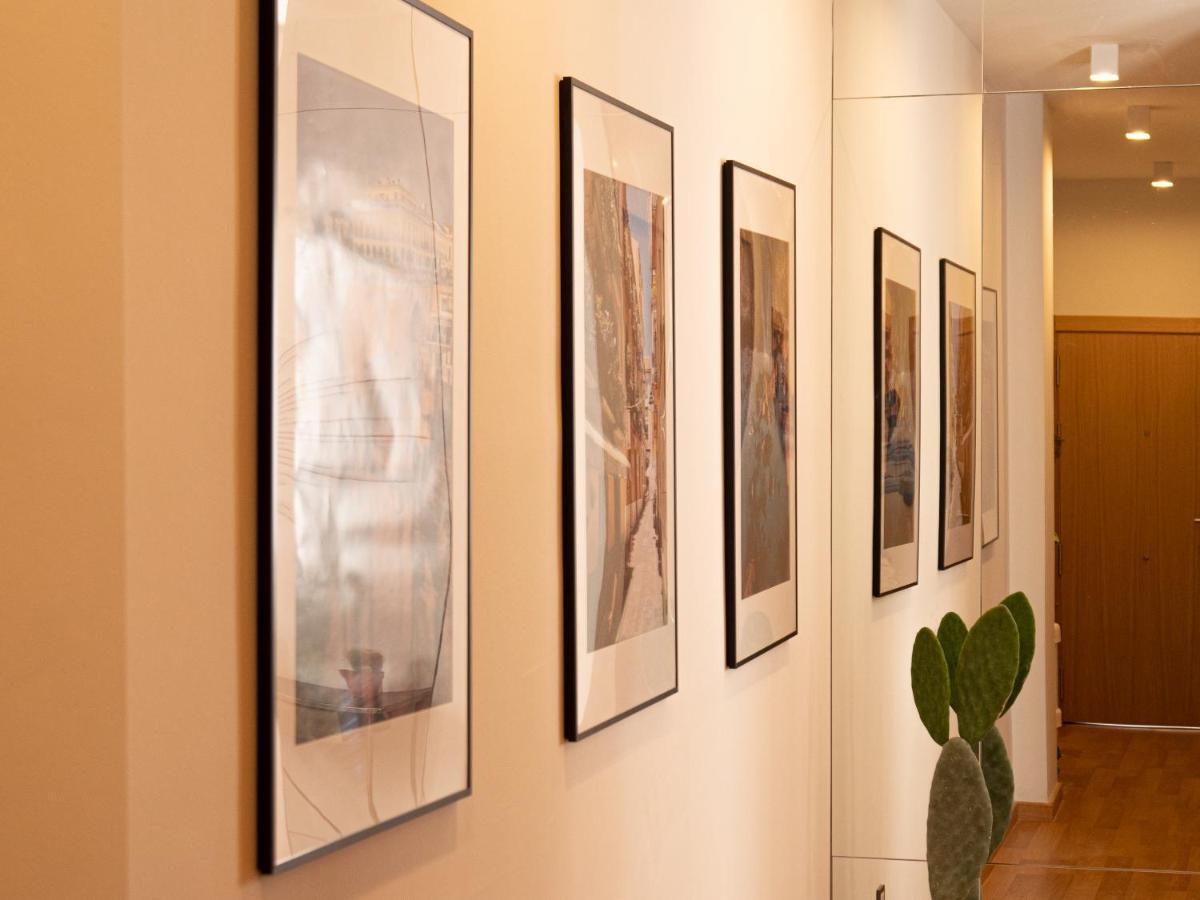 Stylish Apartment in the heart of Málaga with Pool Esterno foto